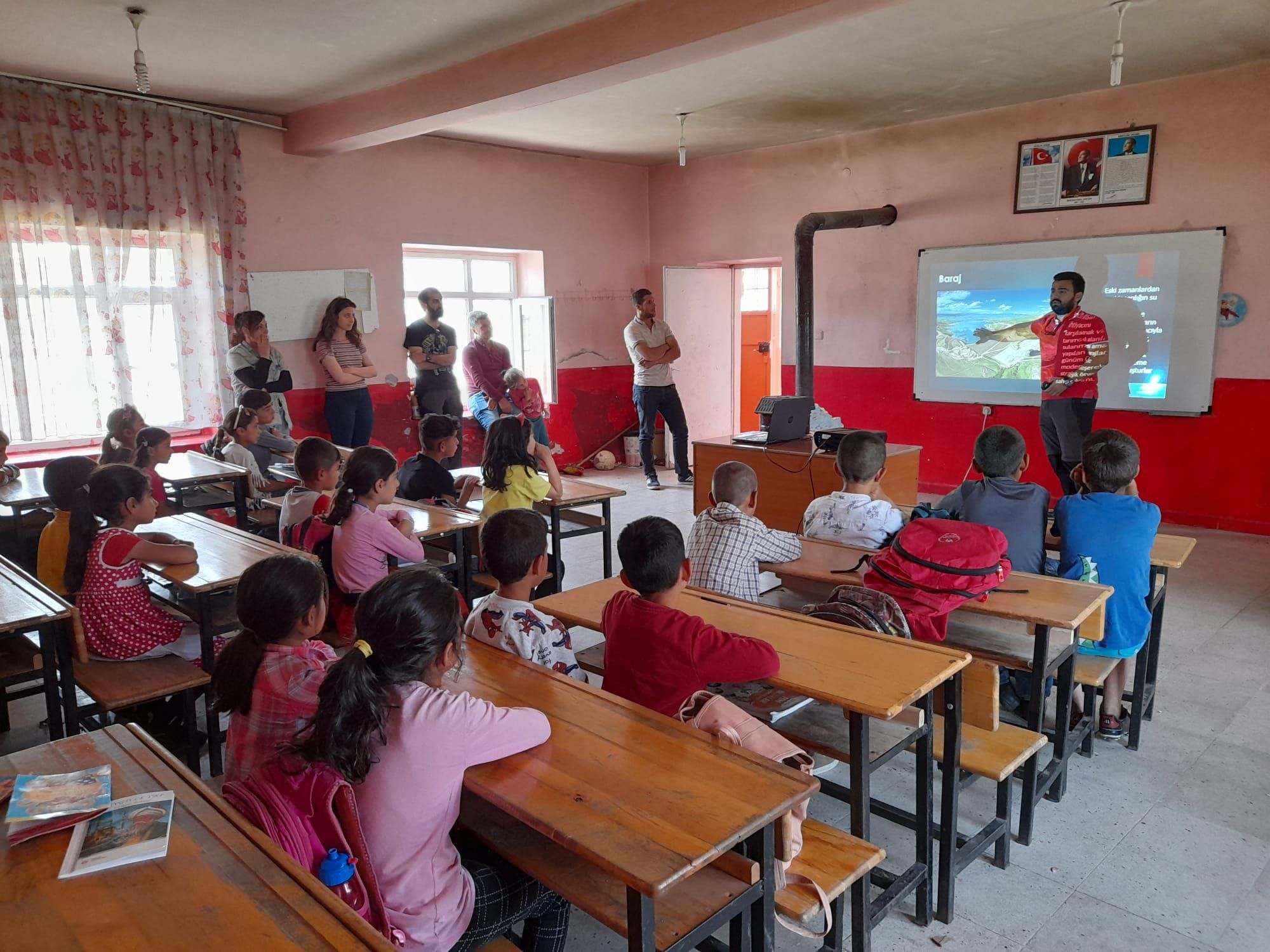 Dam safety training was given to children in village schools in the impact area of Alpaslan 2 Dam and HEPP.