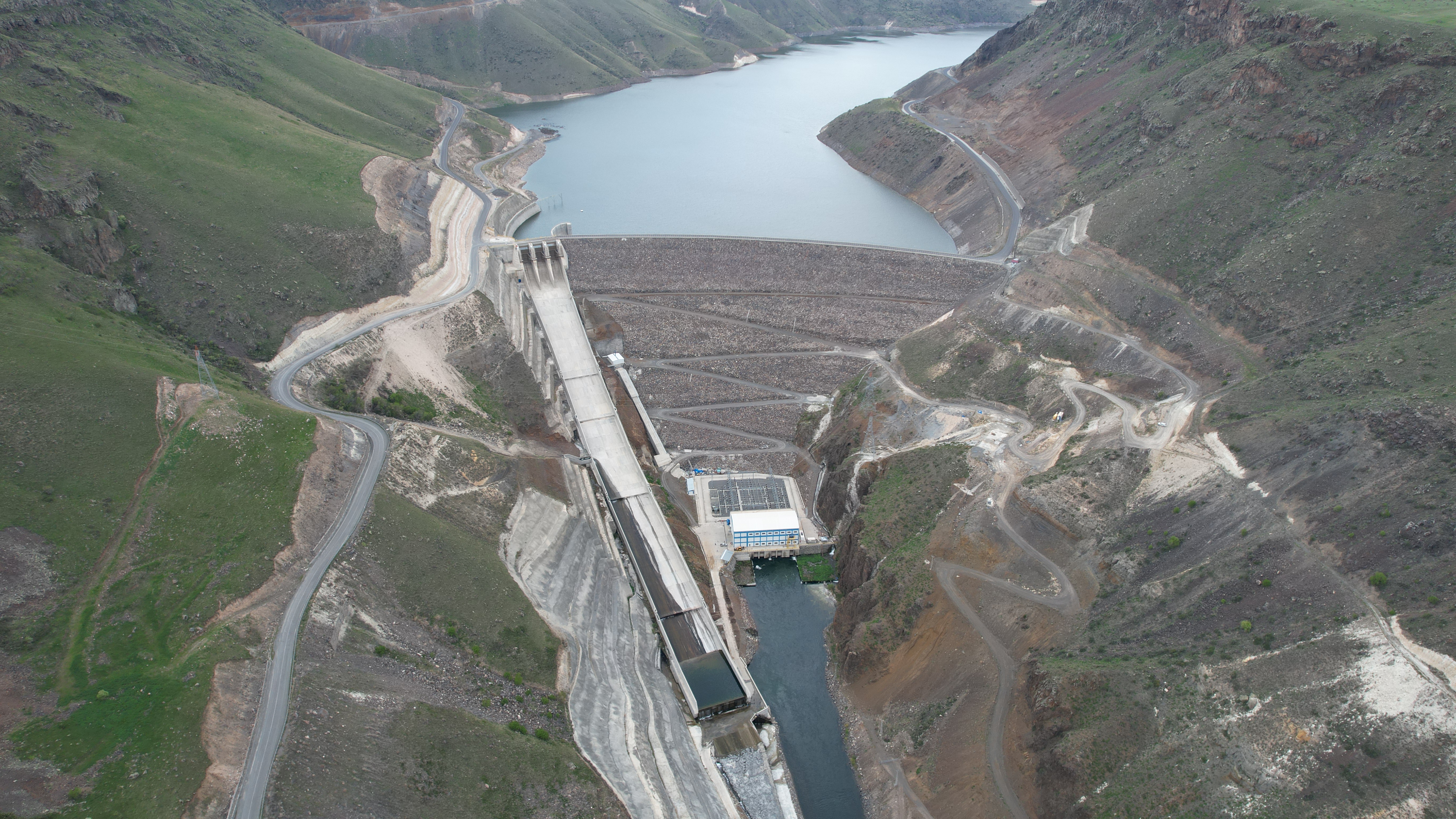 Karakurt Barajı & HES 
